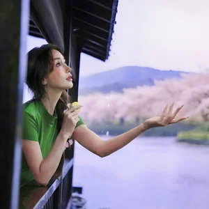 Angelababy Captivates Fans with Ethereal and Poetic New Visuals - image 6