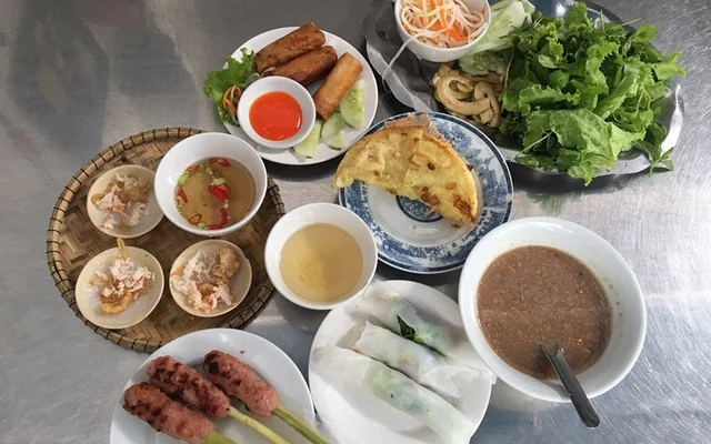 A Guide to Hue's Must-Visit Local Eateries for Healthy and Delicious Cuisine