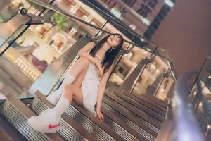 Elegance Redefined: Xi Xi Na in YiTuYu Art Language Vol.6051 - image 9