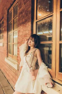 Elegance Redefined: Xi Xi Na in YiTuYu Art Language Vol.6051 - image 0
