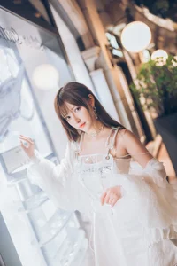 Elegance Redefined: Xi Xi Na in YiTuYu Art Language Vol.6051 - image 1