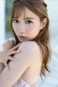 Radiant Summer Glow: Capturing Asaka's Captivating Aura in Born This Way Vol.1 - image 5
