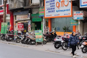 The Mystery of Hanoi’s 'Clone' Streets: Why Dozens of Shops Share the Same Name? - image 5