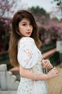 YiTuYu Art Language Vol.10089: La Bi Xiao Xin 16P Exclusive Portrait Gallery - image 6