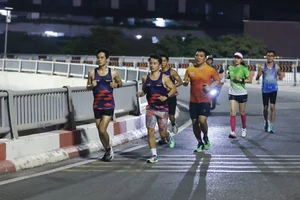 Pacer VnExpress Marathon đánh giá cao cung đường chạy đêm TP.HCM - image 9