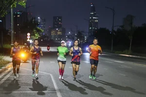 Pacer VnExpress Marathon đánh giá cao cung đường chạy đêm TP.HCM - image 6