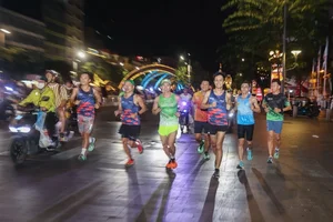 Pacer VnExpress Marathon đánh giá cao cung đường chạy đêm TP.HCM - image 11