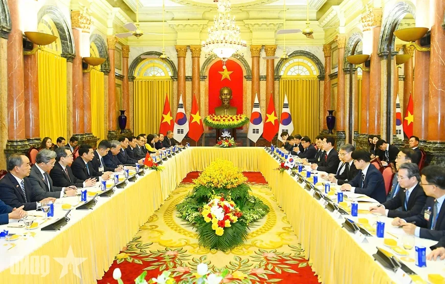 General Secretary and President To Lam Holds Talks with South Korean President