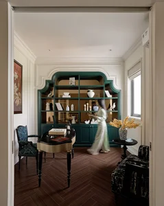 Artistic 315m2 Villa: A Perfect Fusion of Indochine Charm and Bold Pop Art Style - image 12
