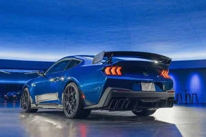 2026 Ford Mustang Dark Horse SC: The 800HP Successor to Mustang GT - image 1