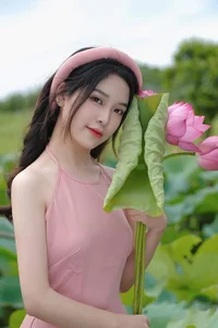 Traditional Vietnamese Yem: Elegant and Artistic Portrait Gallery - image 7