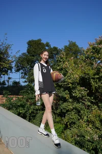 IESS Thousand and One Nights: Strawberry's Basketball Theme - image 39