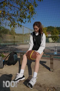 IESS Thousand and One Nights: Strawberry's Basketball Theme - image 0