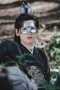 Zhai Xiaowen Captivates Fans with Melancholic Historical Drama Visuals - image 2