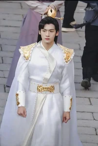 Zhai Xiaowen Captivates Fans with Melancholic Historical Drama Visuals - image 7
