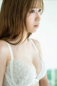 Asaka - FRIDAY Monthly Girl 043: Exclusive Glimpse into Her Never-Before-Seen Photo Collection Part01 - image 12
