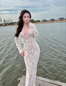 Elegant Summer Fashion Inspiration: Thúy Vi’s Stunning Style Comeback Featuring Chic Garden Outfits and Romantic Floral Aesthetics - image 10