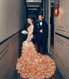 Vui Cung Hugo MC Unveils Unique and Creative Wedding Photoshoot - image 2