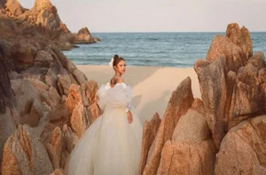 Vui Cung Hugo MC Unveils Unique and Creative Wedding Photoshoot - image 0