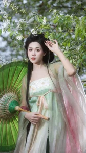 YiTuYu Art Language Vol.10606 Featuring Captivating Portraits of A Cheng Cheng - image 3