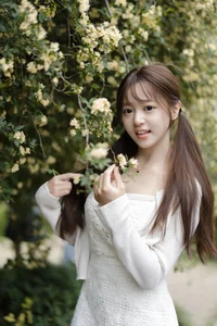 YiTuYu Art Language Vol.9519: Xiao Yi's Elegant Portrait Gallery - image 32