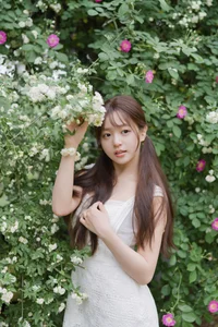 YiTuYu Art Language Vol.9519: Xiao Yi's Elegant Portrait Gallery - image 2