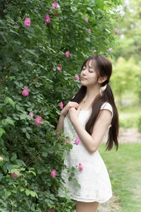 YiTuYu Art Language Vol.9519: Xiao Yi's Elegant Portrait Gallery - image 15