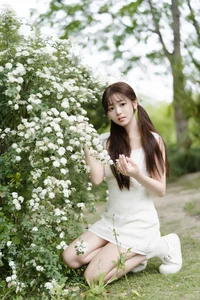YiTuYu Art Language Vol.9519: Xiao Yi's Elegant Portrait Gallery - image 31