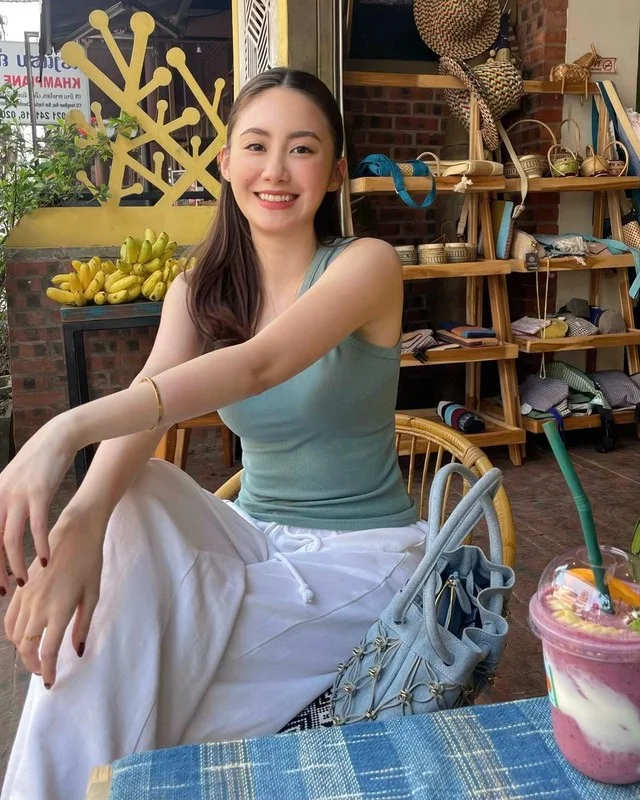 The Elegant World of Phoiphailin Sivilay: A Multilingual Fashion Designer and Influencer from Laos