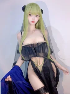 Stunning Meiko Shiraki Cosplay Part 2: Capturing the Iconic Anime Character - image 3