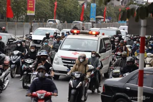 Major Traffic Congestion in Hanoi and HCMC After Tet Holiday Rush - image 7