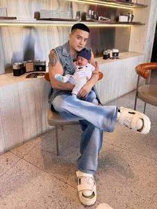 Surprise Baby Reveals: Bao Anh and Celebrities Who Shocked Their Fans - image 5