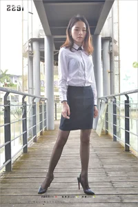 Outdoor Urban Style: Xiao Liu in Black Silk Fashion [IESS 151] - image 63