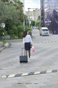 Outdoor Urban Style: Xiao Liu in Black Silk Fashion [IESS 151] - image 85