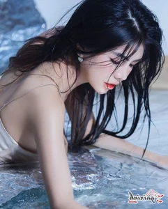 Streamer Mai Dora Stunning Bikini and Fashion Gallery - image 36