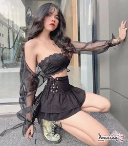 Streamer Mai Dora Stunning Bikini and Fashion Gallery - image 16