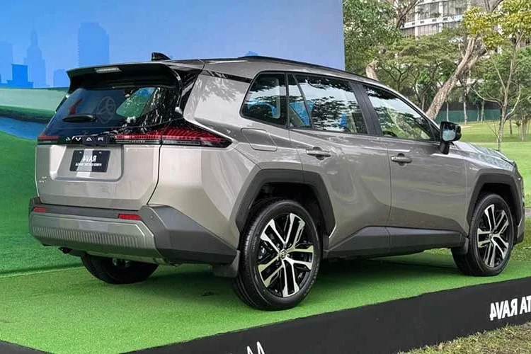 2026 Toyota RAV4 Hybrid Revealed: Pricing, Specs, and Vietnam Launch Potential