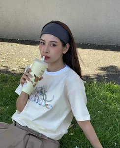Vietnamese Stars Celebrate Tet Abroad: Chi Pu in Australia, Thao Nhi Le Travels in Style - image 24