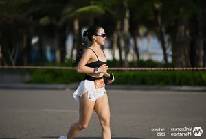 Fitness Influencer Addresses Criticism Over 'Showing Off' at Recent Marathon Event - image 2
