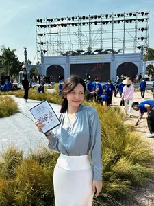 Lê Bống Shines in VFC Drama 'Lỡ Hẹn Với Ngày Xanh': Netizens Praise Her Natural Beauty and Acting Evolution - image 1