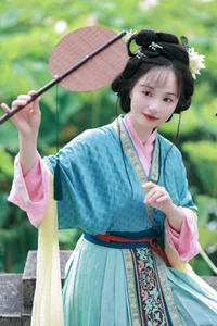 YiTuYu Art Language Vol. 7742: Capturing the Essence of Yi Yi - image 5