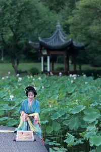 YiTuYu Art Language Vol. 7742: Capturing the Essence of Yi Yi - image 8