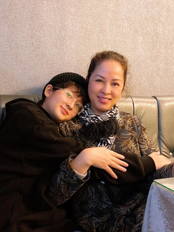 Meet Coca: The 1.73m Tall Daughter of Actress Thùy Dương with Beauty Queen Potential