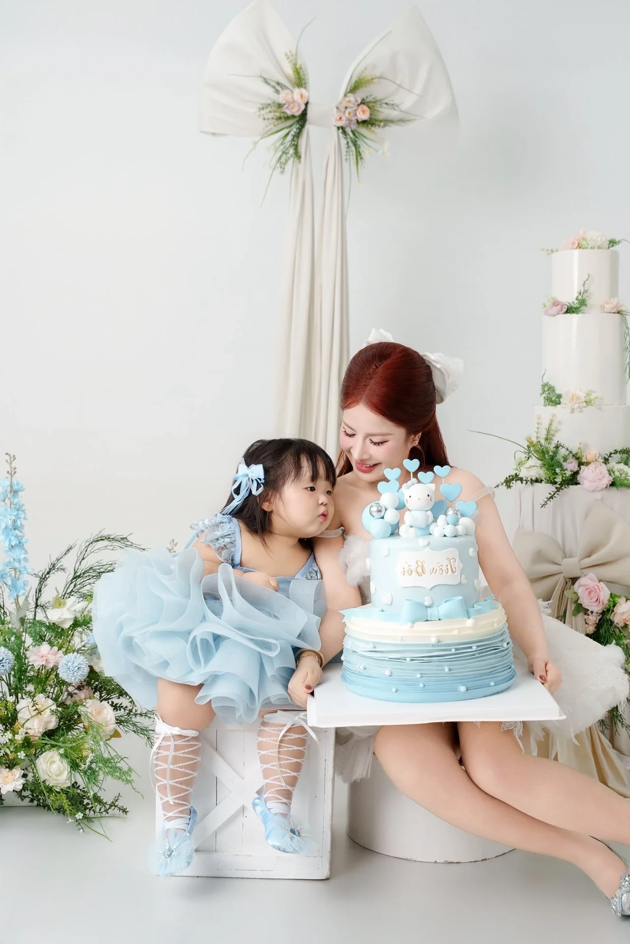 Vietnamese KOL News: Ba Nhan's Daughter Receives Generous Gifts as Quynh Tran JP's Absence Sparks Discussion