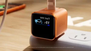 Experience Minimalist Tech with the Smart Screen Mini Charger - image 9