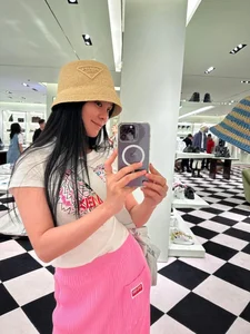 Bui Lan Huong Shines as Showbiz’s Newest Luxury Fashion Icon - image 2