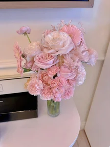 Inside MC Diep Chi's Floral Sanctuary: A Masterclass in Home Decor and Serenity - image 2