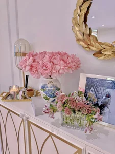 Inside MC Diep Chi's Floral Sanctuary: A Masterclass in Home Decor and Serenity - image 6