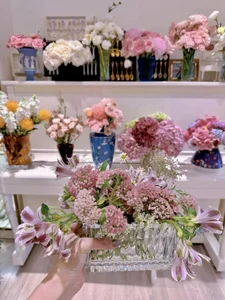 Inside MC Diep Chi's Floral Sanctuary: A Masterclass in Home Decor and Serenity - image 10