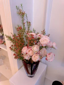 Inside MC Diep Chi's Floral Sanctuary: A Masterclass in Home Decor and Serenity - image 20